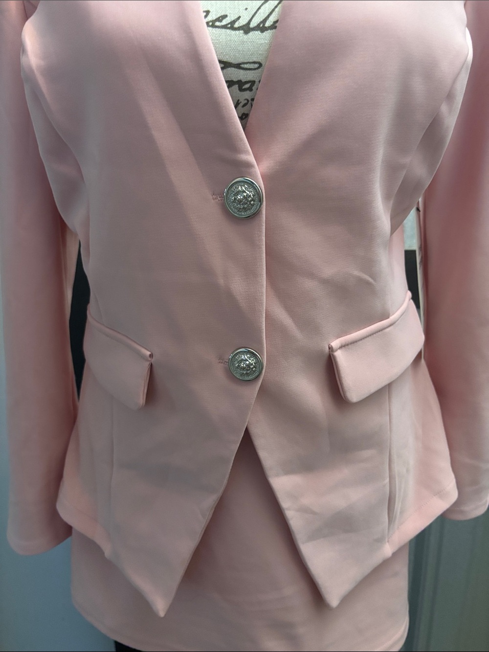 Tailored Pink Women's Blazer with Silver-Tone Buttons - Picture 2 of 7